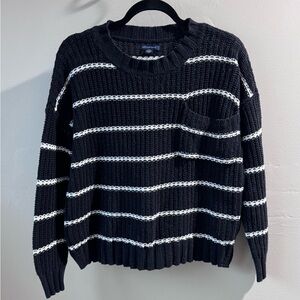 American Eagle oversized Black and White Striped Sweater w front pocket